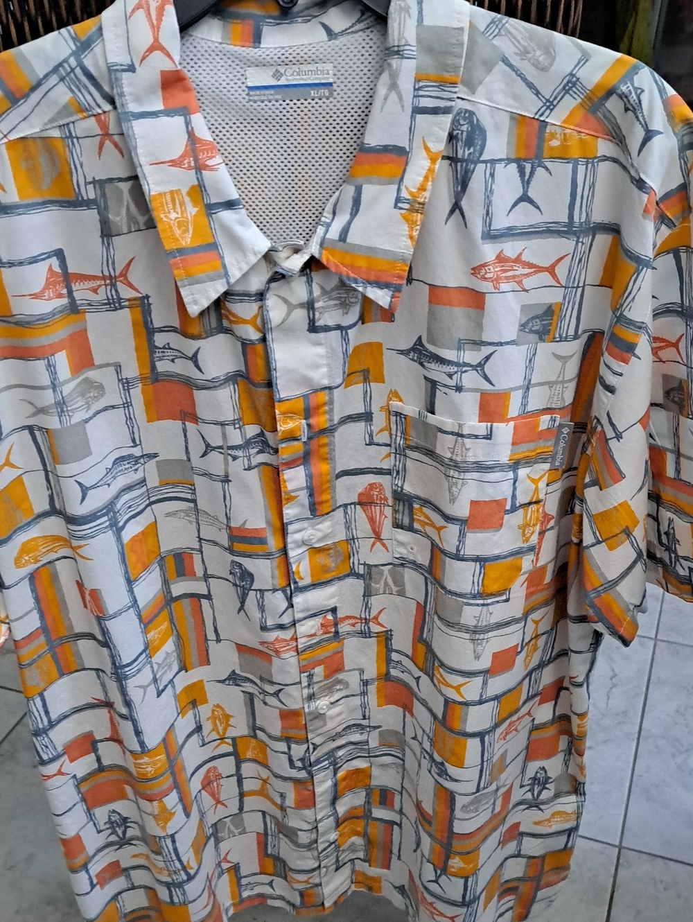 Columbia Short-Sleeve Button-Down Shirt in Cream, Orange & Gray